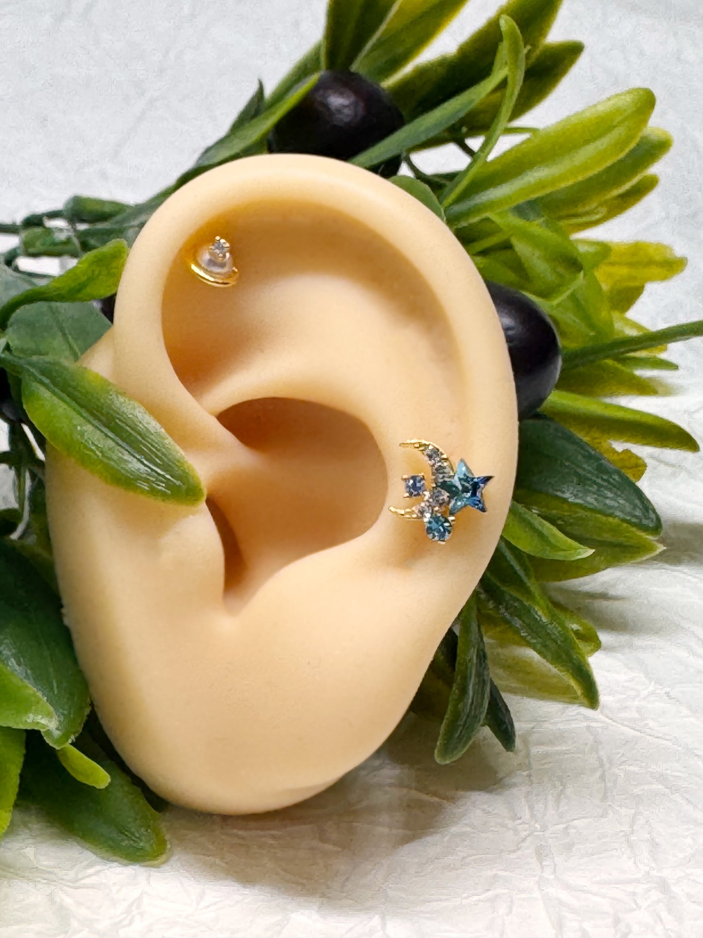 Faux Pearl Cubic Planet Piercing,Surgical Steel Inner Conch Helix Jewelry, Modern Layered Ear Curation Minimal,Saturn Planet piercing