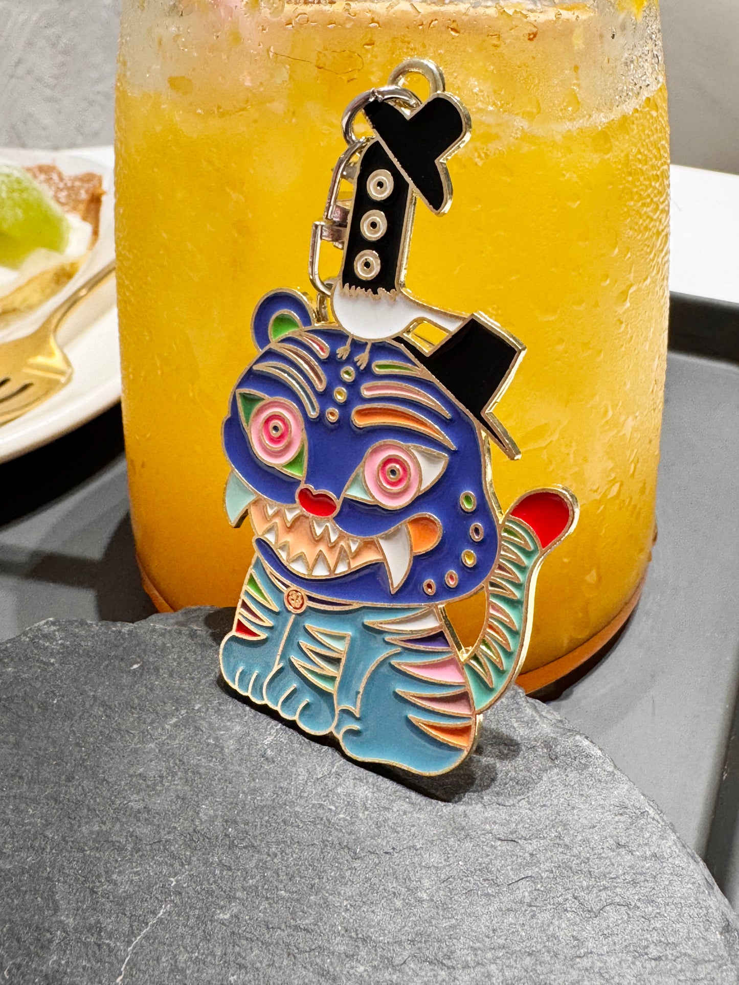 Duffy Tiger & Korean Magpie Keychain – K-Demon Hunters