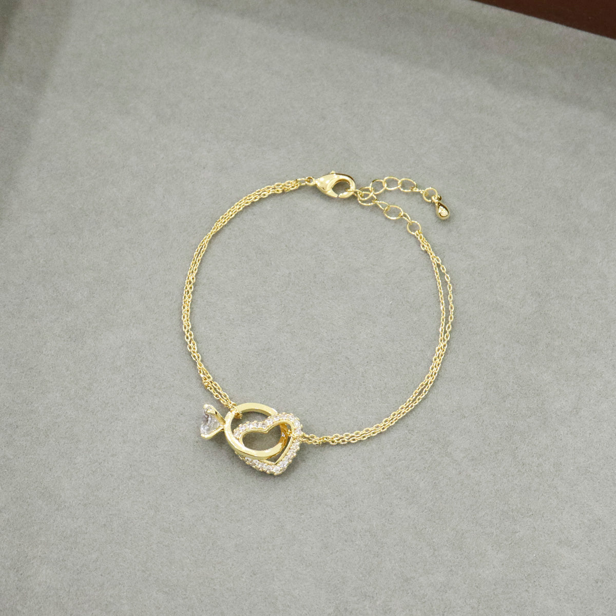 Minimalist Triangle Pendant Chain Bracelet, Delicate Triforce Symbol chram bracelet