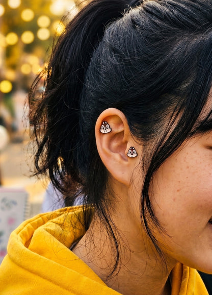 Chip and Dale mismatched ear piercing look — inner conch plus lobe placement, effortless K-fashion jewelry styling, character piercing for everyday wear