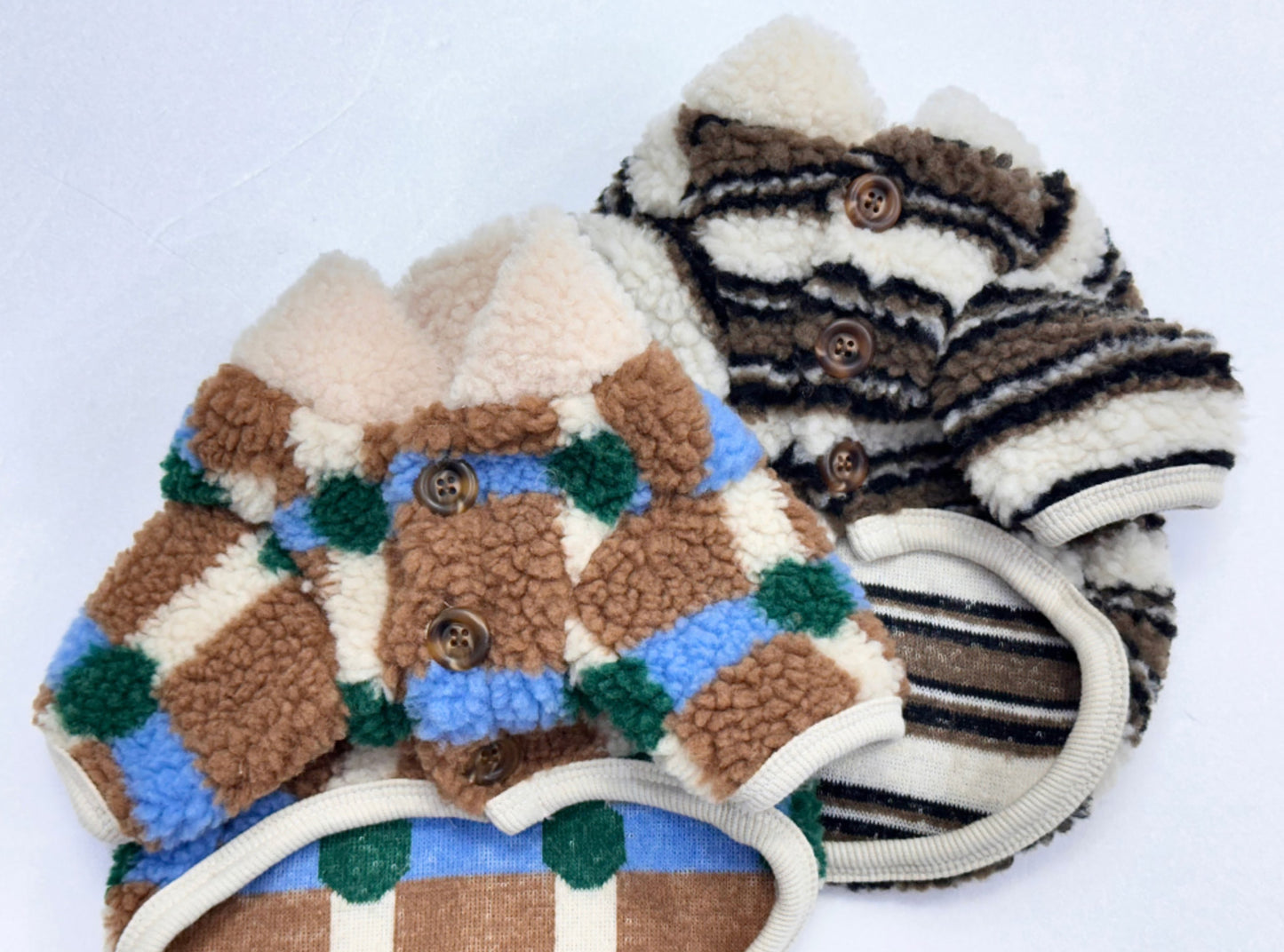 Cozy Sherpa Fleece Dog Cardigan - Button-Up Winter Coat Check & Stripe