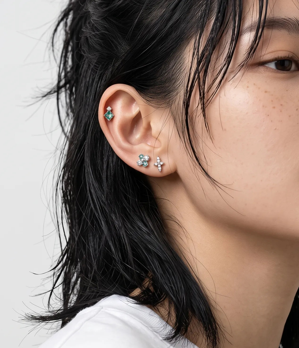 Emerald Clover Barbell Stud | Brass + Surgical Steel | K-Style Ear Stack (Single)