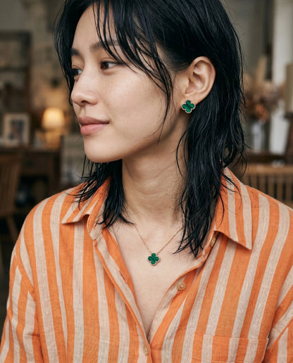 Vibey color-play malachite green clover stud earring 925 silver rose gold orange linen shirt K-fashion aesthetic