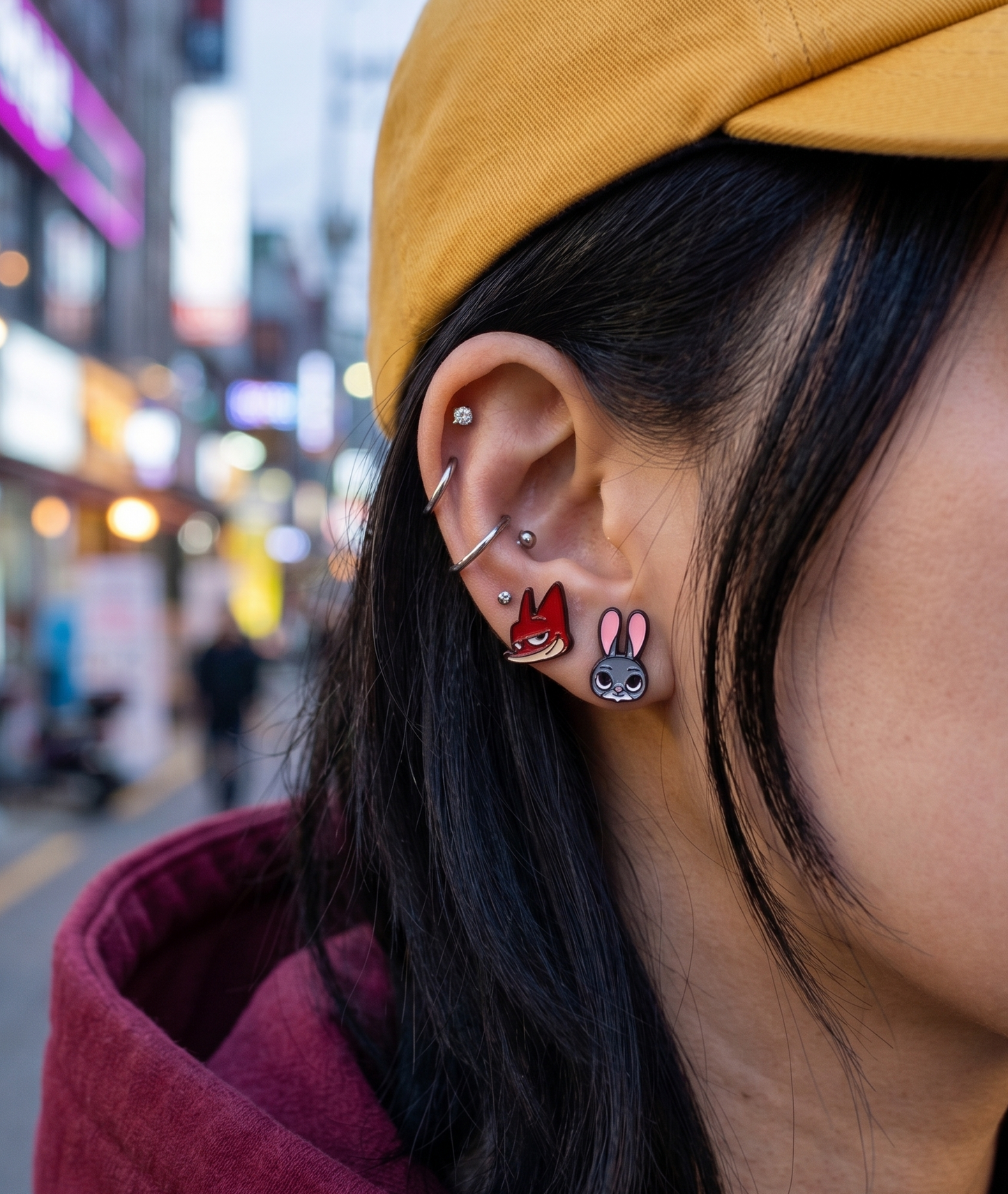 Seoul night street earstack — Judy conch + Nick lobe + gold balls, Y2K trendsetter's ear curation