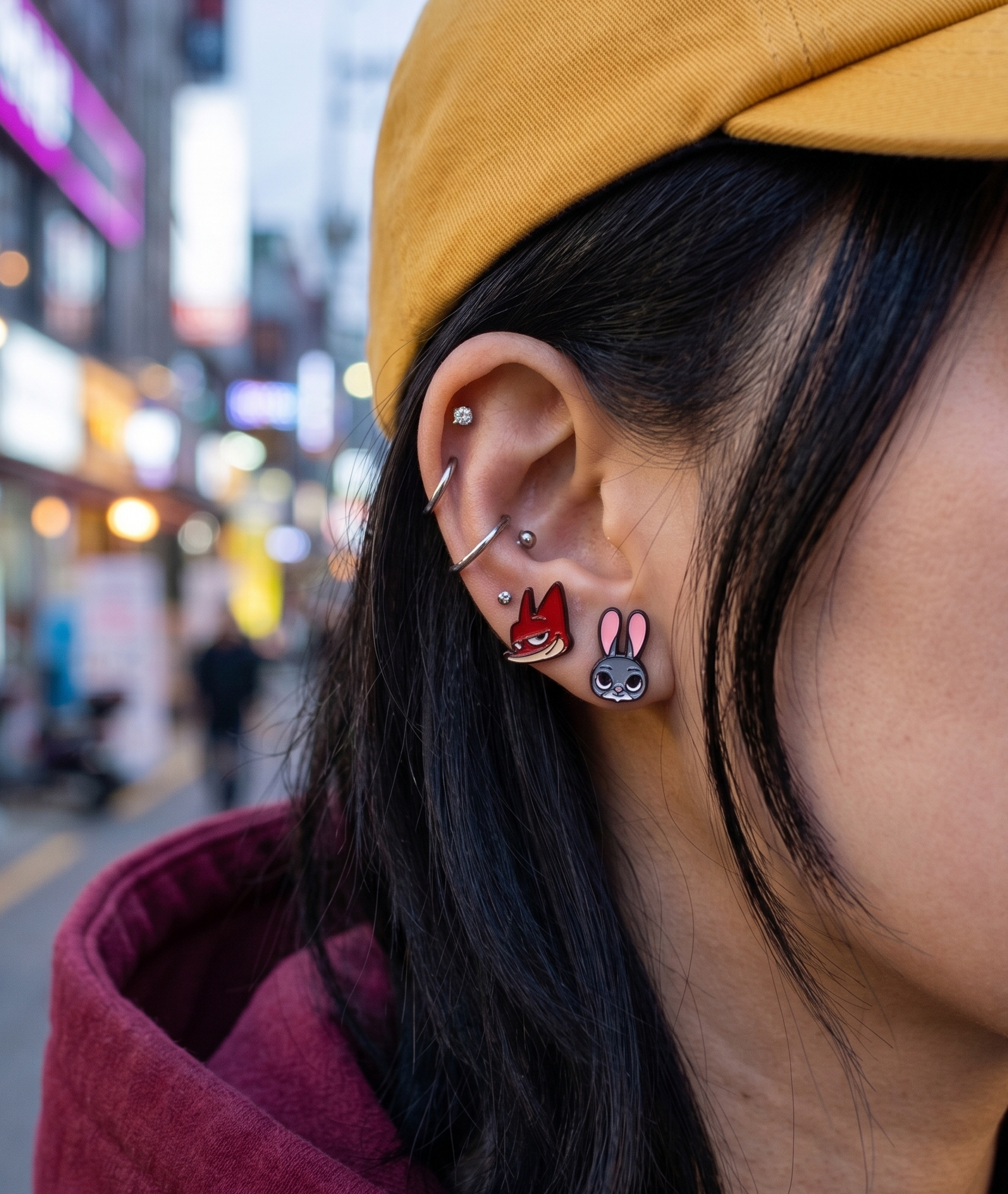Seoul night street earstack — Judy conch + Nick lobe + gold balls, Y2K trendsetter's ear curation