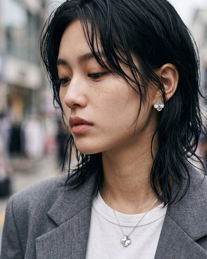 925 Silver Milgrain Clover Stud Earrings — Made in Korea