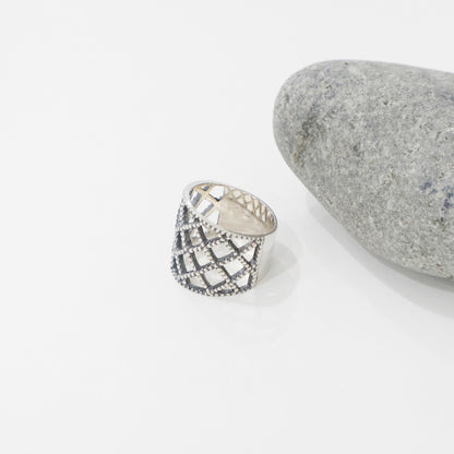 925 Sterling Silver Bold Wide Band Ring - Lace Lattice & Oval Loop