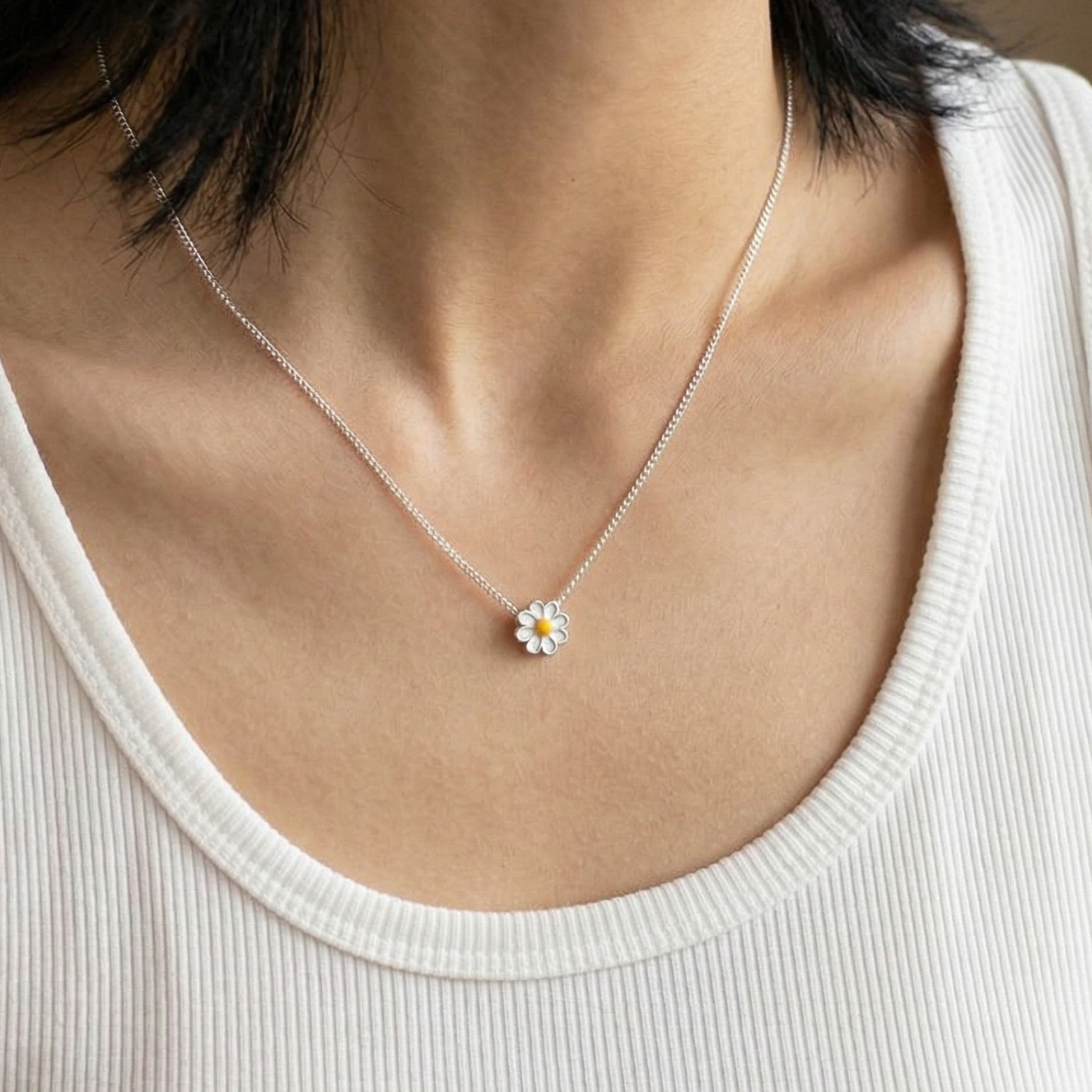 Dainty 925 Sterling Silver Daisy Flower Pendant Necklace