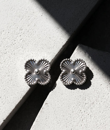 925 Silver Milgrain Clover Stud Earrings — Made in Korea