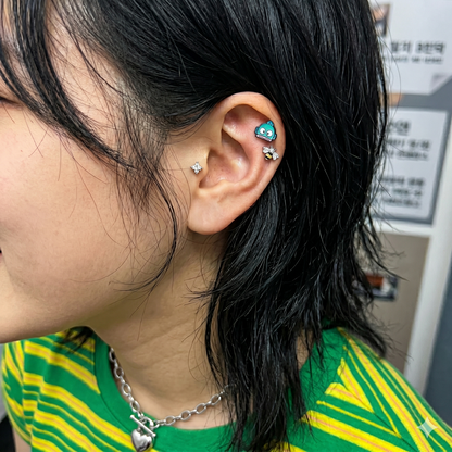 Bumblebee CZ Enamel Cartilage Piercing Stud – Surgical Steel (Single)
