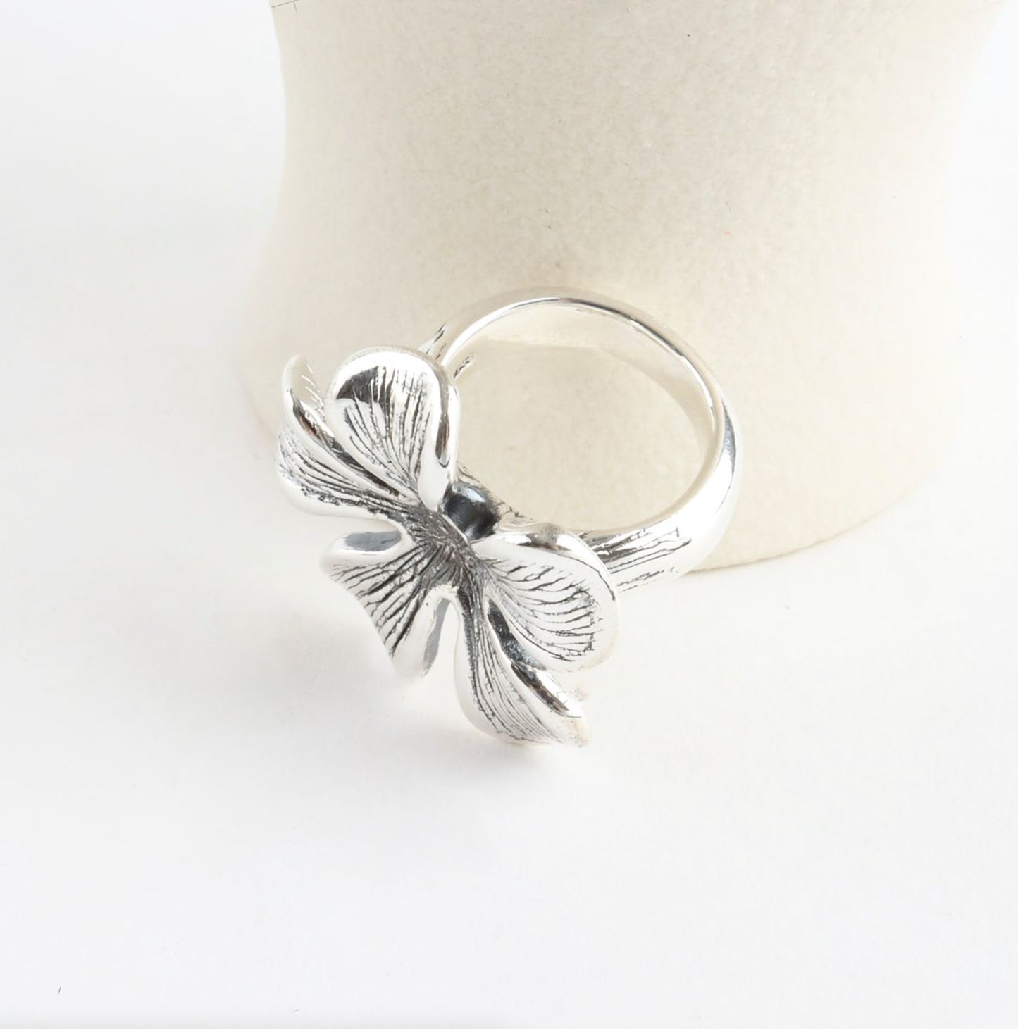 925 Sterling Silver Floral Ring - Delicate Flower Band for Women