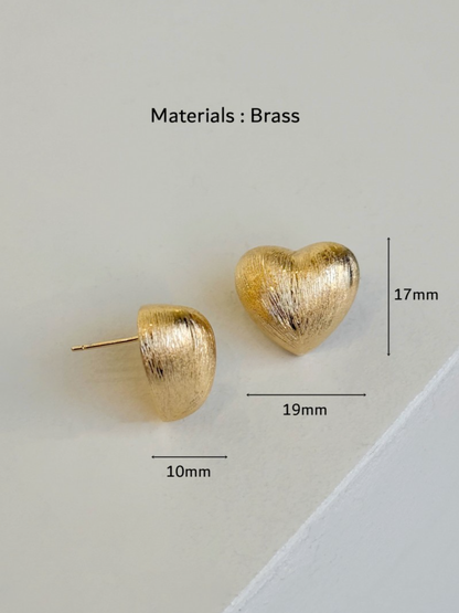 gold brushed-metal heart studs with size markings, showing 19mm width and 17mm height against a clean background.