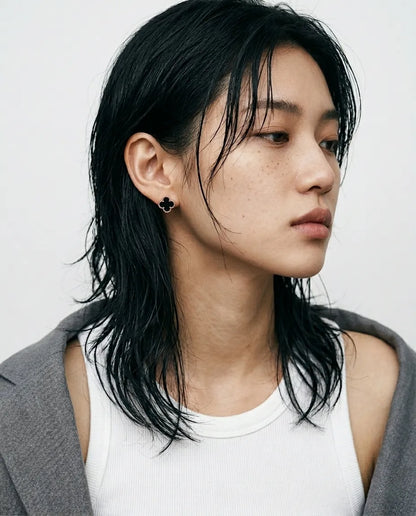 Clean girl aesthetic clover stud earring onyx black 925 silver rose gold hypoallergenic K-fashion daily look