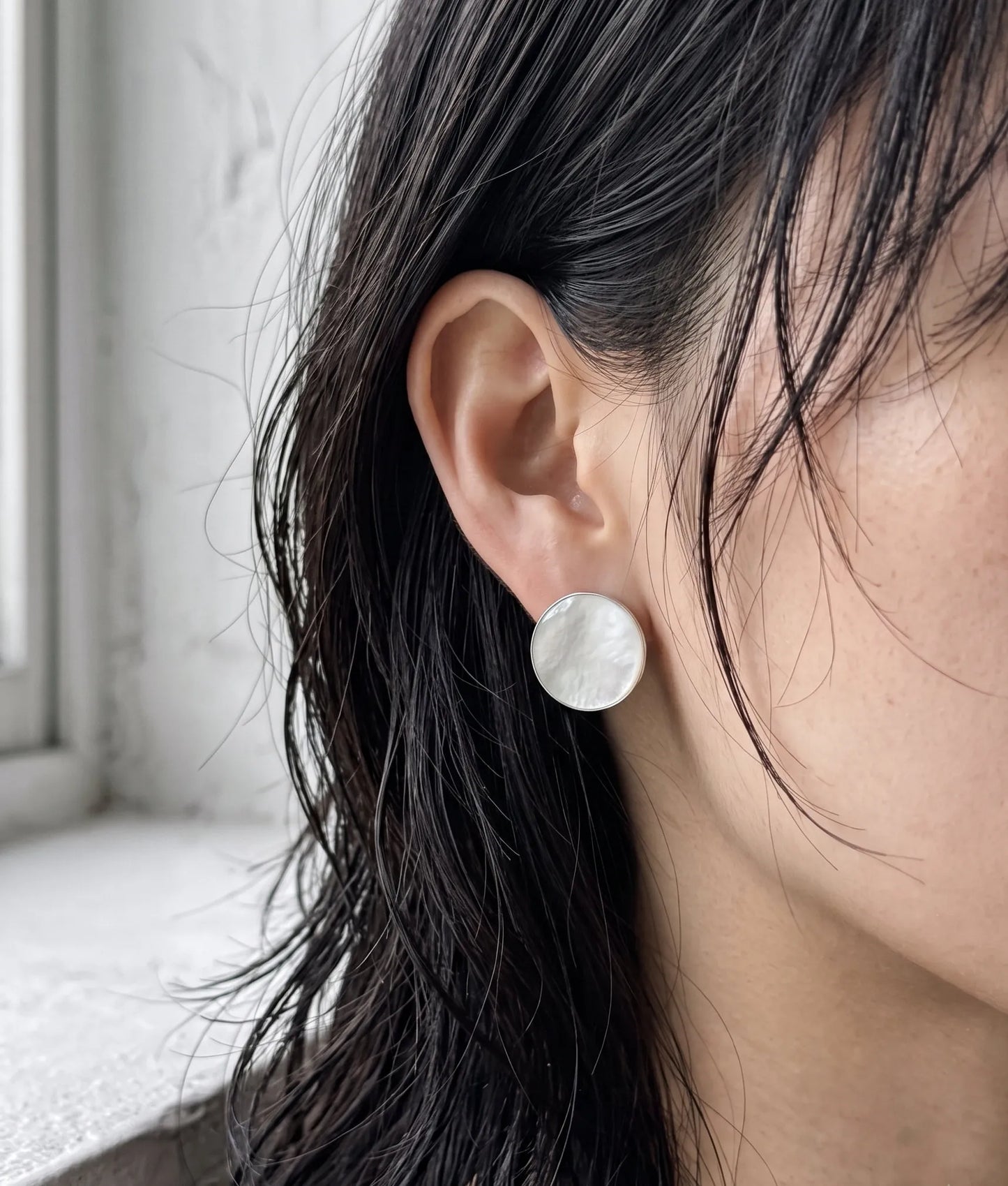 Mother of Pearl Circle Studs — 925 Silver