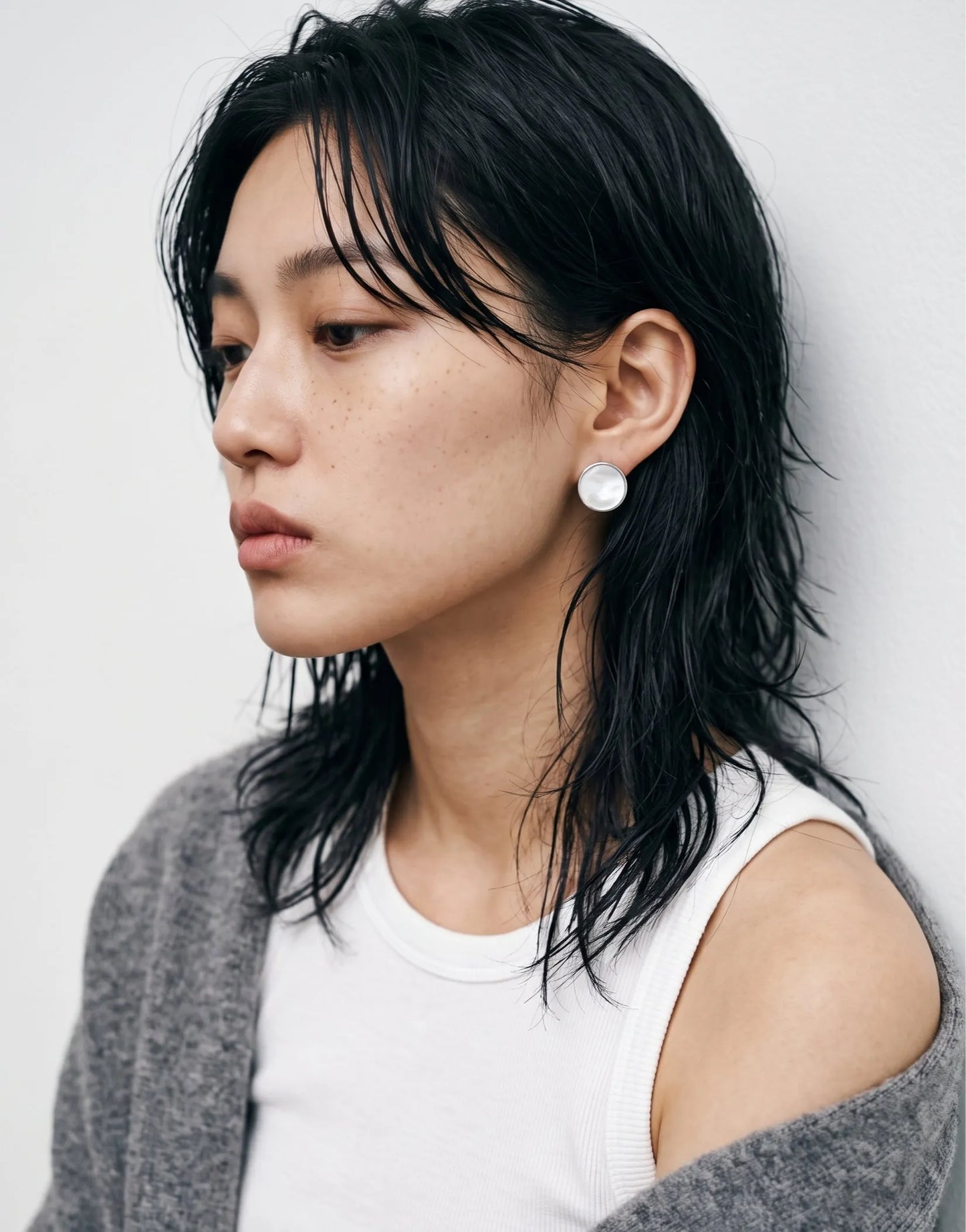 Mother of Pearl Circle Studs — 925 Silver