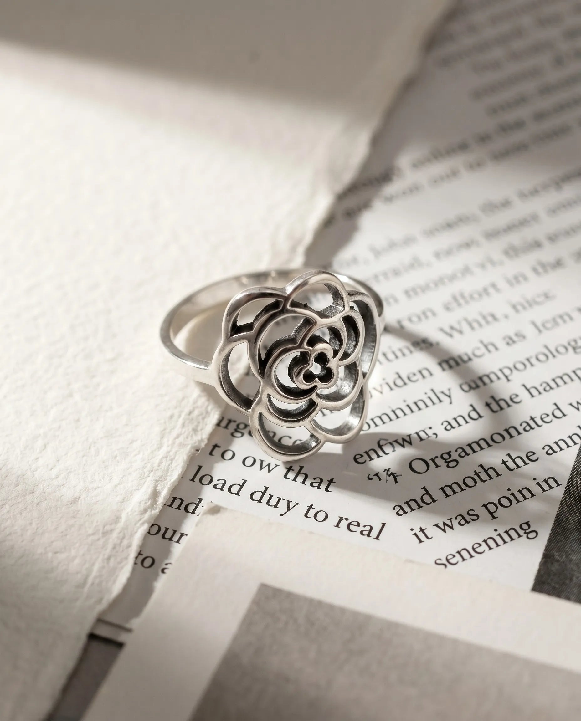 Chunky 925 sterling silver rose ring openwork camellia flower band oxidized finish handcrafted K-jewelry 8ttitto8