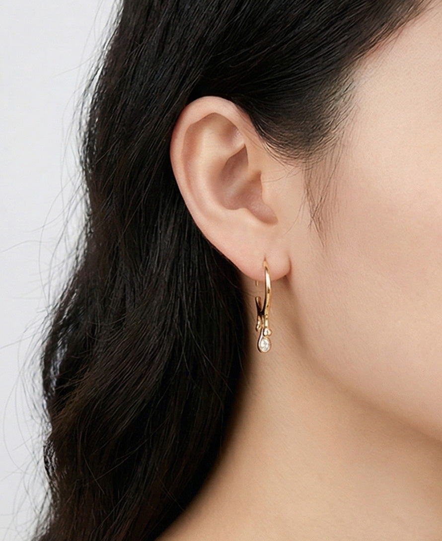 Teardrop Cubic C-Hoop Earrings in Gold & Silver - Titanium Post