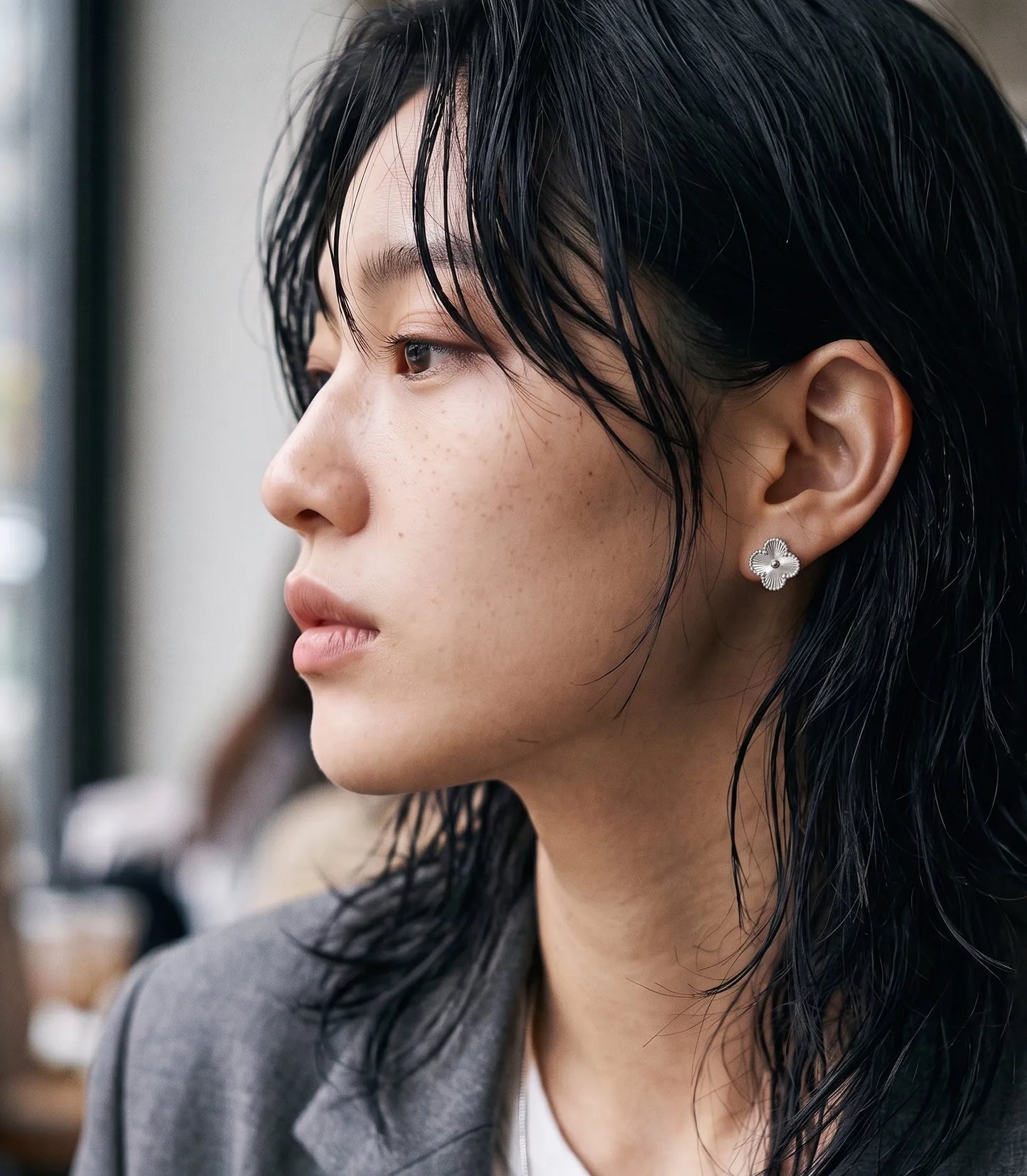 925 Silver Milgrain Clover Stud Earrings — Made in Korea