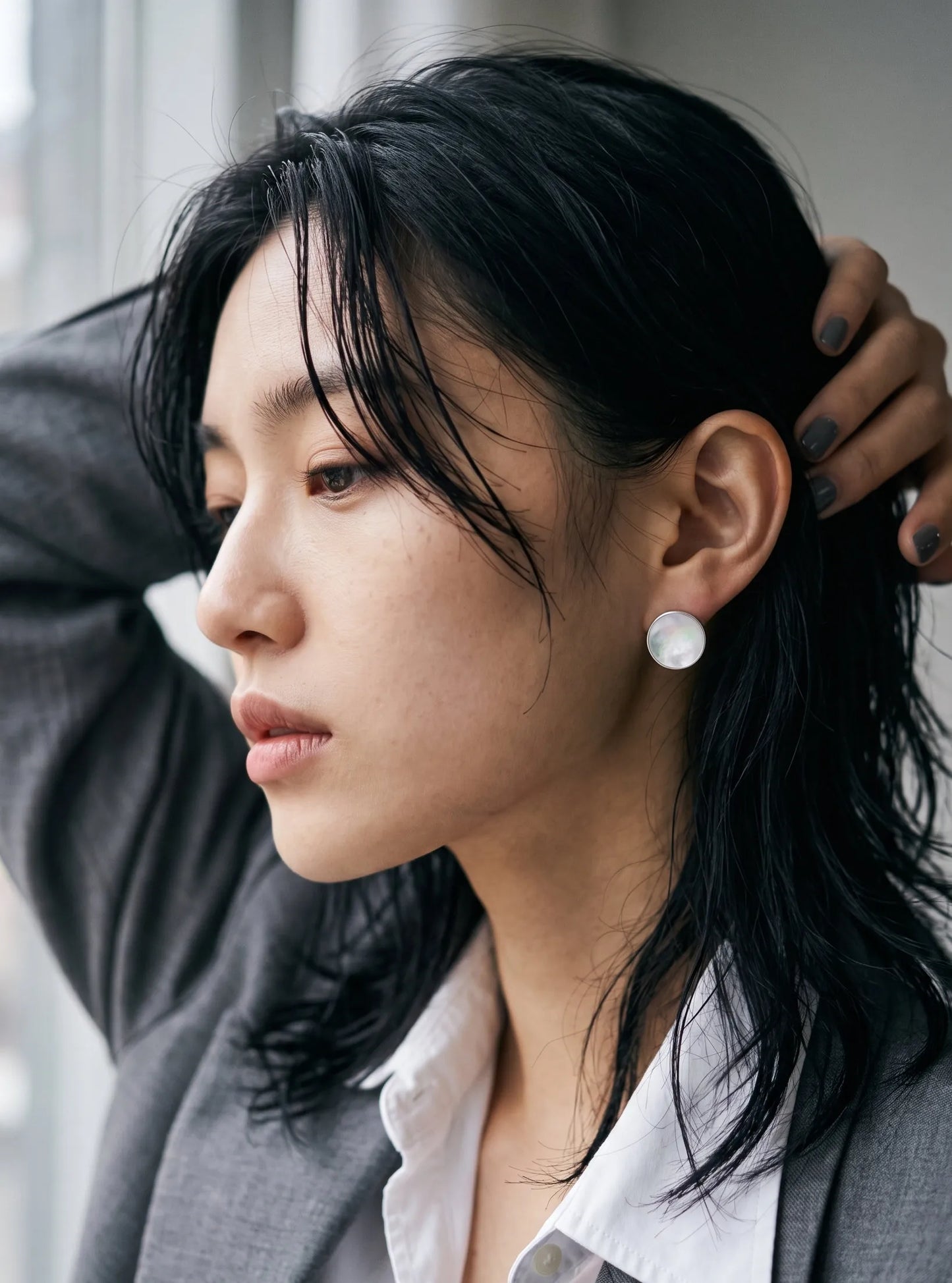 Mother of Pearl Circle Studs — 925 Silver