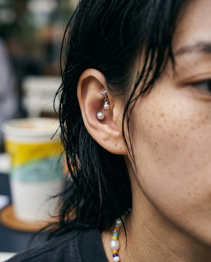 Vintage Rope Frame Pearl Stud Piercing – Helix Conch Lobe Ear Curation (Single)