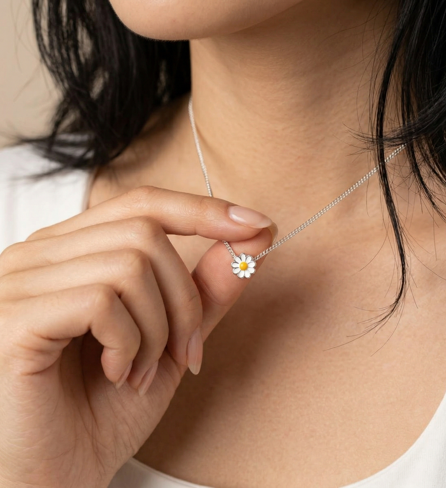 Dainty 925 Sterling Silver Daisy Flower Pendant Necklace