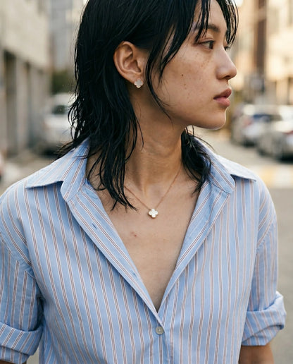 K-style downtown girl clover earring necklace set onyx black rose gold 925 silver stripe shirt styling inspo