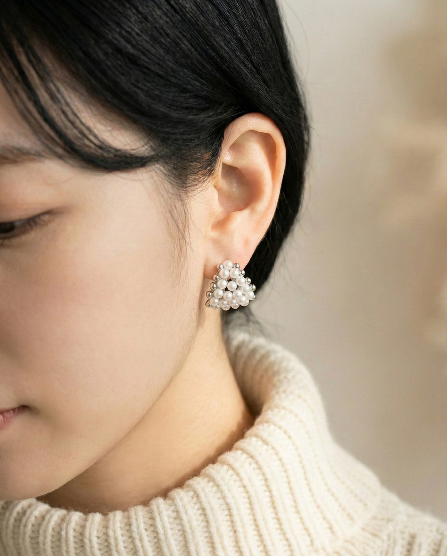 K-Style Chunky Pearl Flare C-Hoop Earrings - Gold & Silver