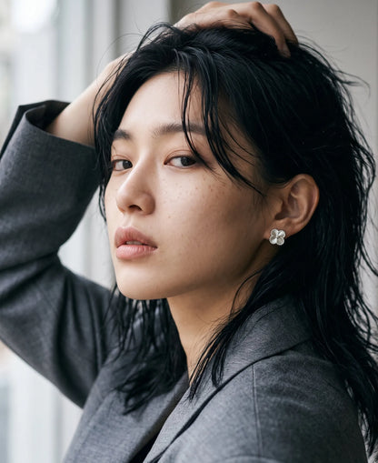 925 Silver Milgrain Clover Stud Earrings — Made in Korea