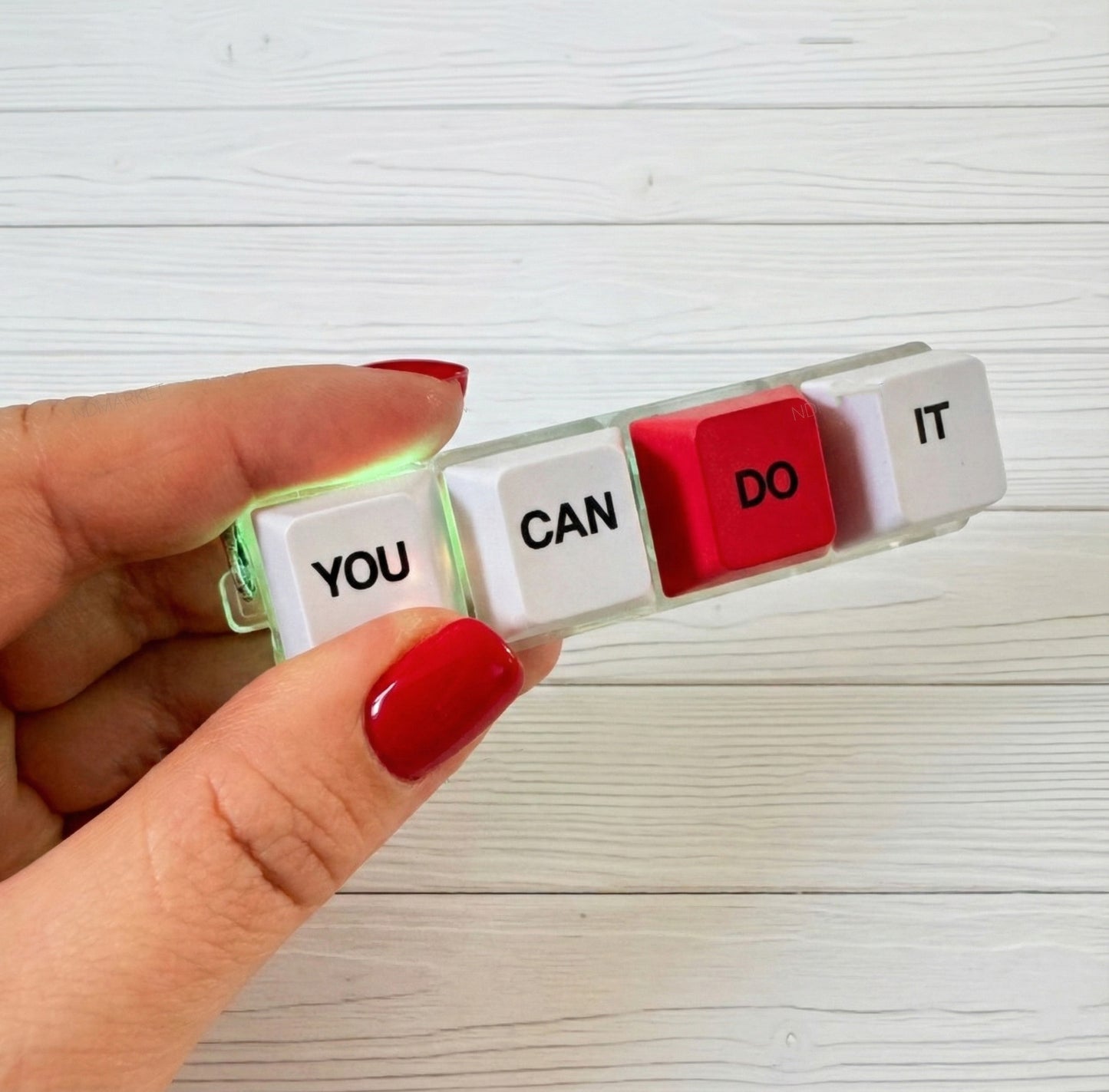 Clicky Mechanical Keycap Keychain - LED Fidget Toy "You Can Do It" & "I Love You"