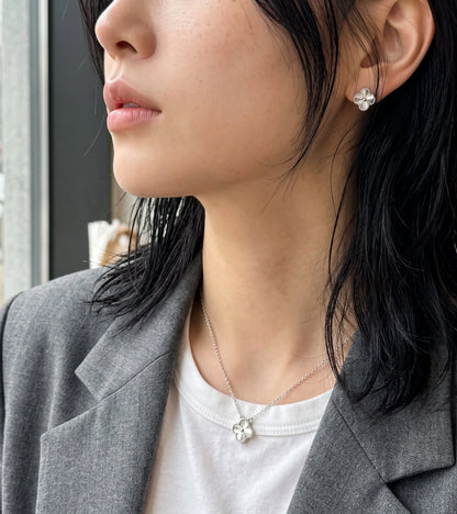 925 Silver Milgrain Clover Necklace — Made in Korea