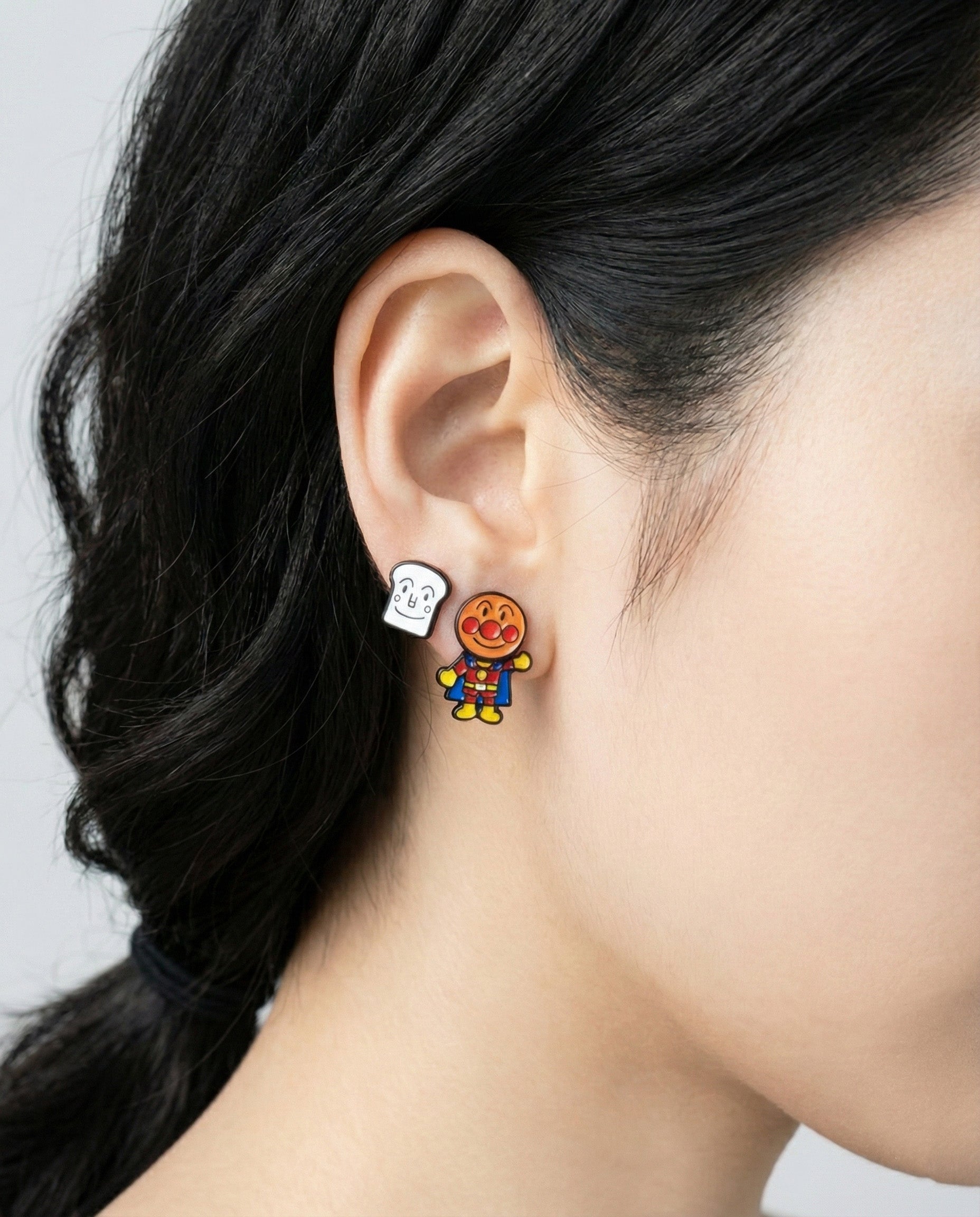 Side view of Anpanman Shokupanman character earrings