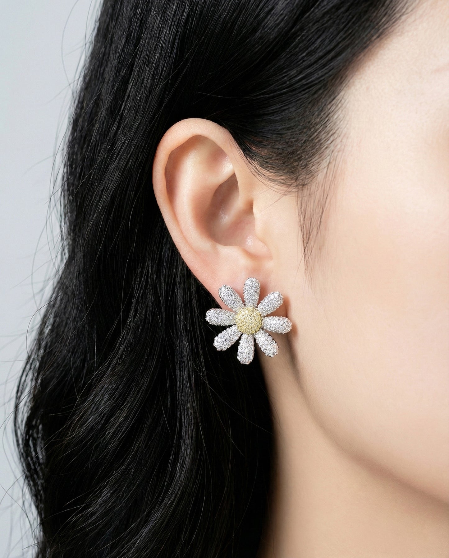 Sparkling Daisy Flower Cubic Zirconia Stud Earrings - 925 Silver