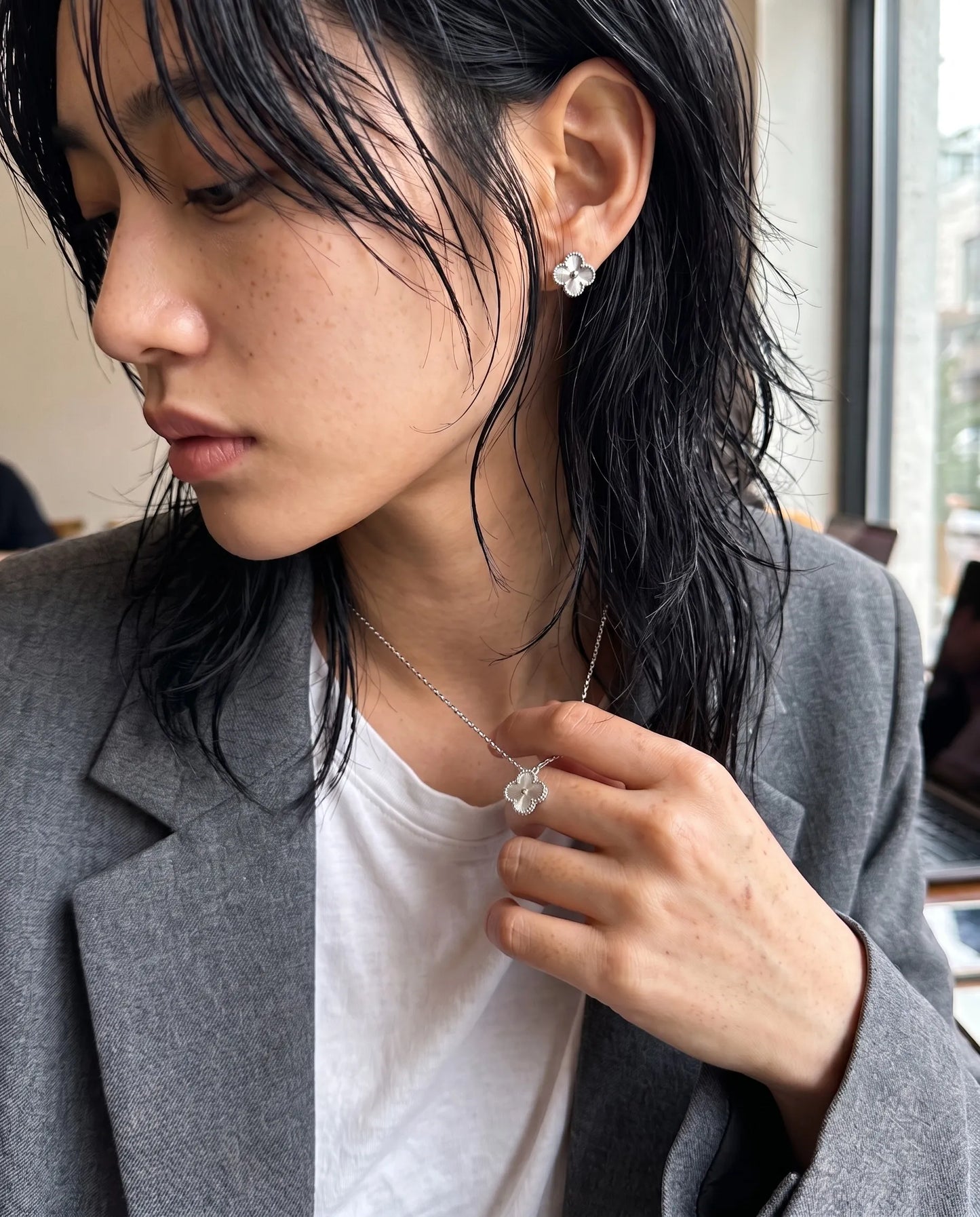 925 Silver Milgrain Clover Necklace — Made in Korea