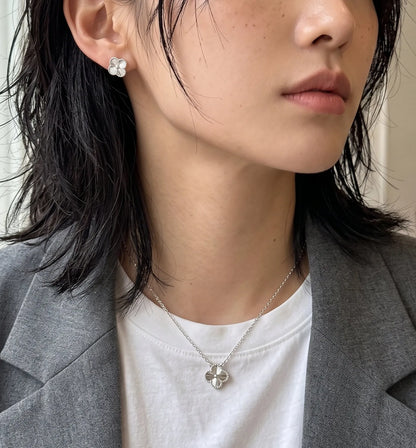 925 Silver Milgrain Clover Necklace — Made in Korea