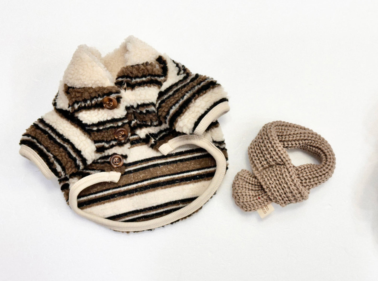 Cozy Sherpa Fleece Dog Cardigan - Button-Up Winter Coat Check & Stripe