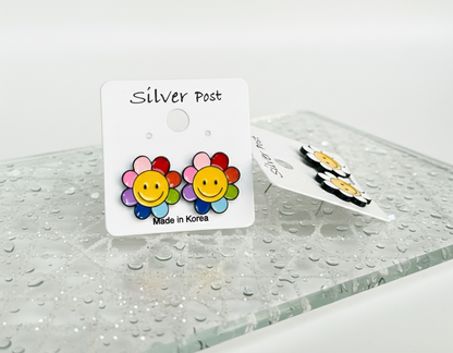 Smiley Flower Stud Earrings – 2cm Colorful & White Options
