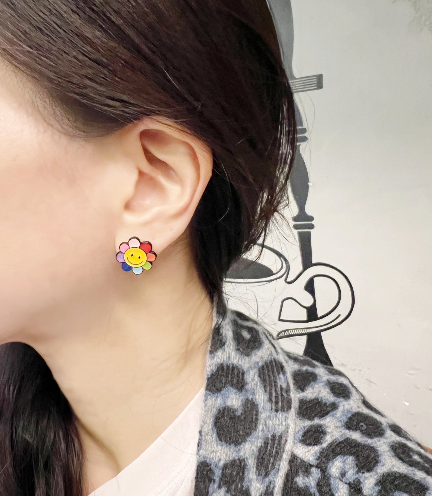 Smiley Flower Stud Earrings – 2cm Colorful & White Options