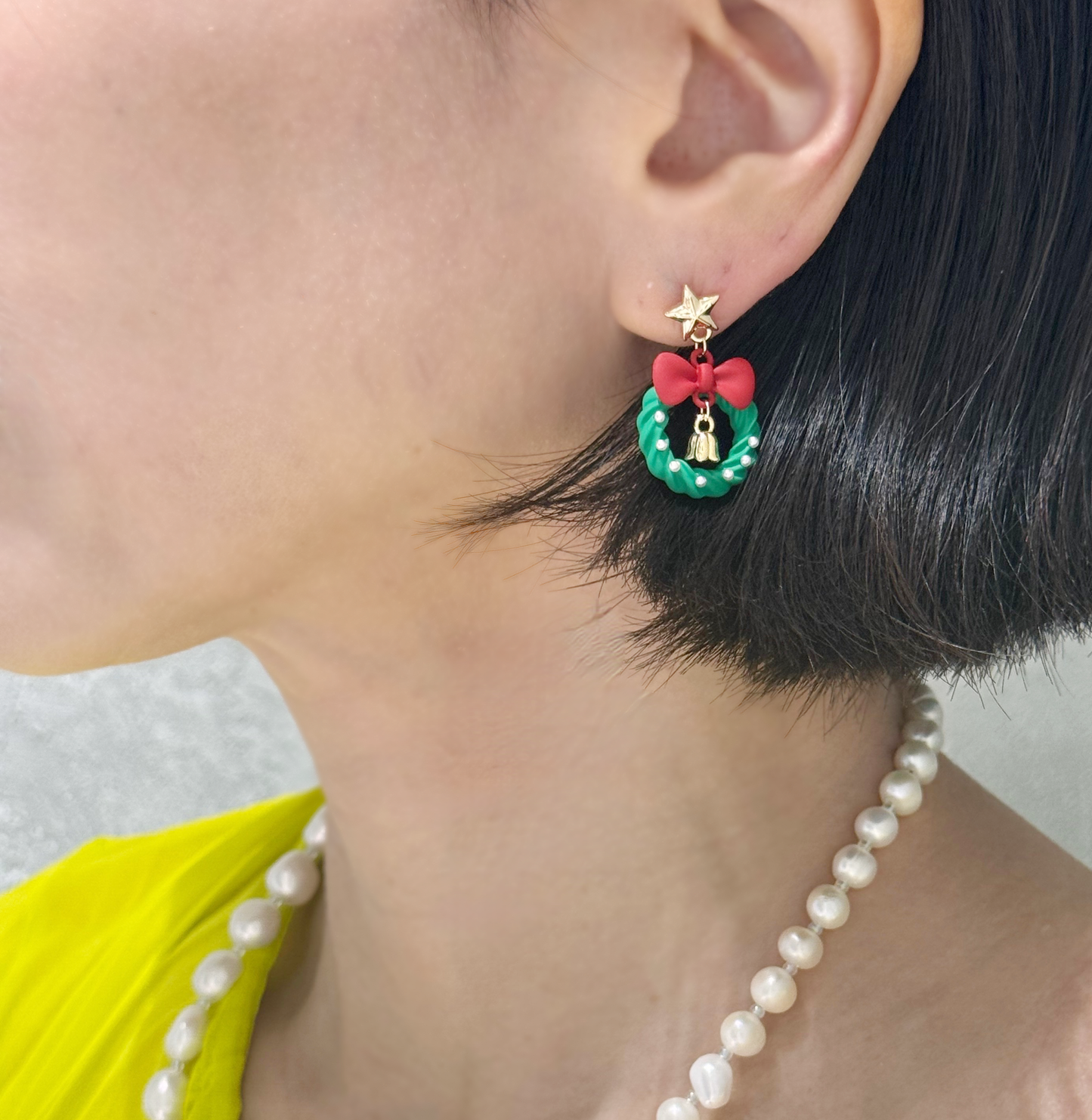 Christmas Wreath Earrings - Holiday Bell Drop Earrings with Bow