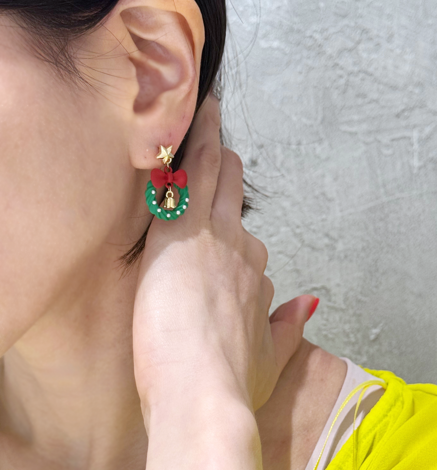 Christmas Wreath Earrings - Holiday Bell Drop Earrings with Bow