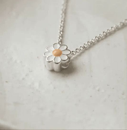 Dainty 925 Sterling Silver Daisy Flower Pendant Necklace