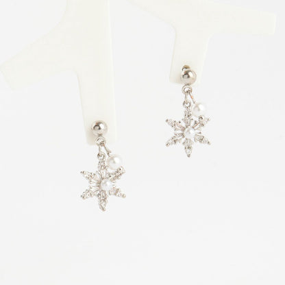 Snowflake Pearl Drop Earrings – Dainty Winter Sparkle