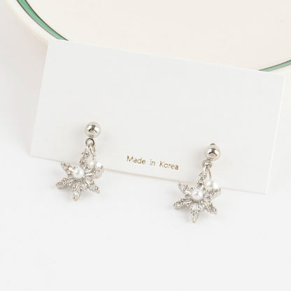 Snowflake Pearl Drop Earrings – Dainty Winter Sparkle