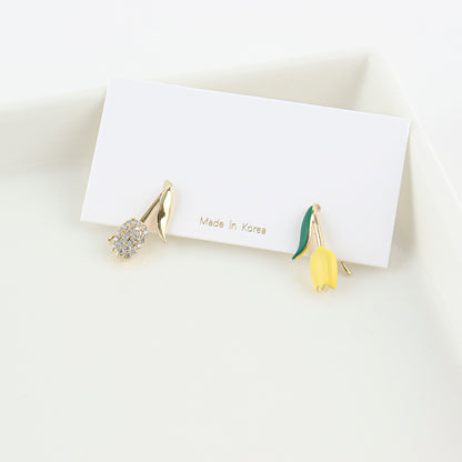 Asymmetric Tulip Ear Climbers - Gold