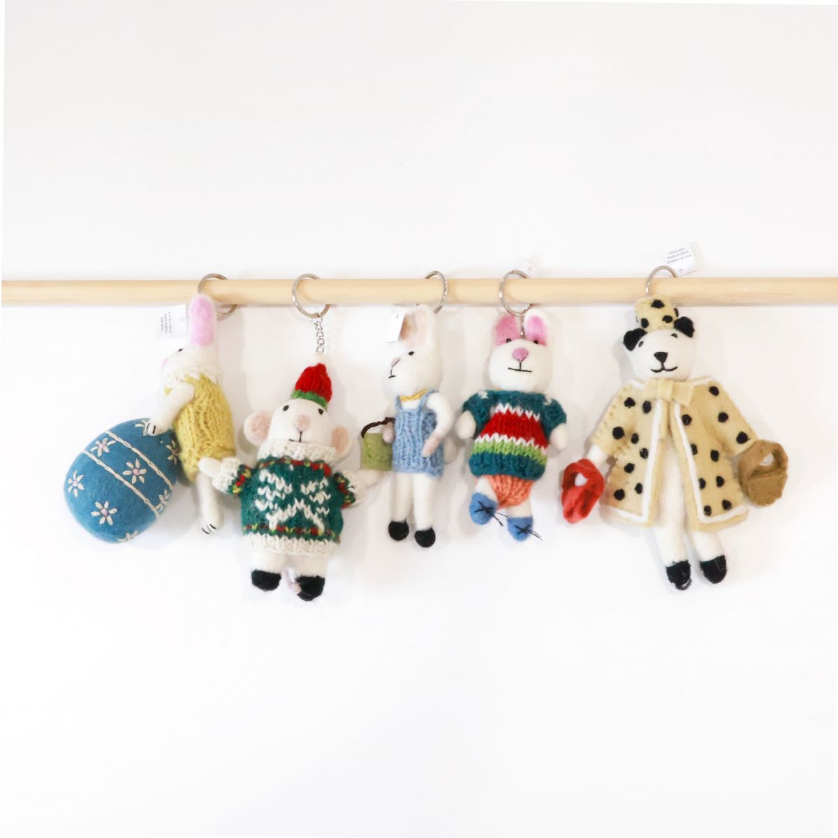 Handmade Wool Felt Animal Bag Charm - Cottagecore Rabbit & Bear Keychain - Cozy Winter Gift