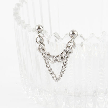 Edgy two-way chain barbell stud - detail shot