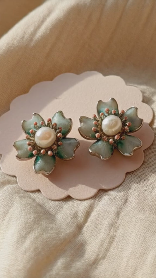 Korean Handmade Vintage Bloom Pearl Stud Earrings – Titanium