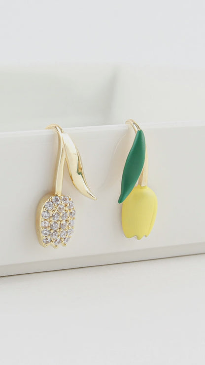 Asymmetric Tulip Ear Climbers - Gold